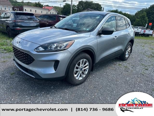 2022 Ford Escape SE in Silver — front three-quarter view